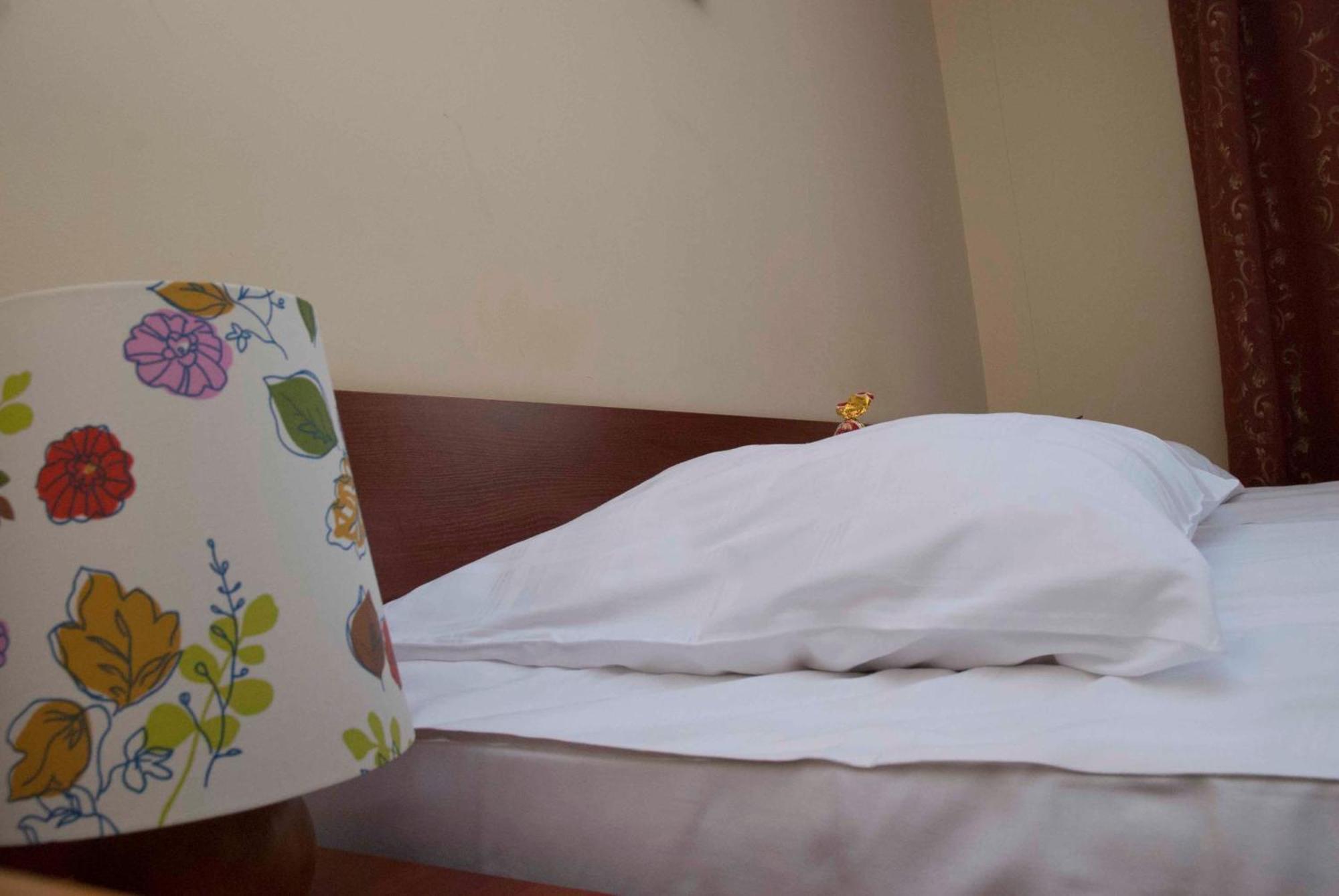 Prima Aparthotel Pulawy Bagian luar foto