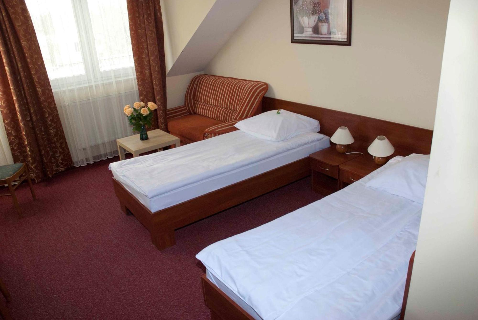 Prima Aparthotel Pulawy Bagian luar foto