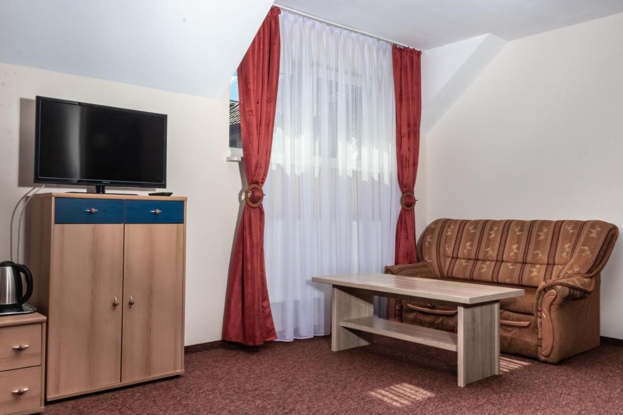 Prima Aparthotel Pulawy Bagian luar foto