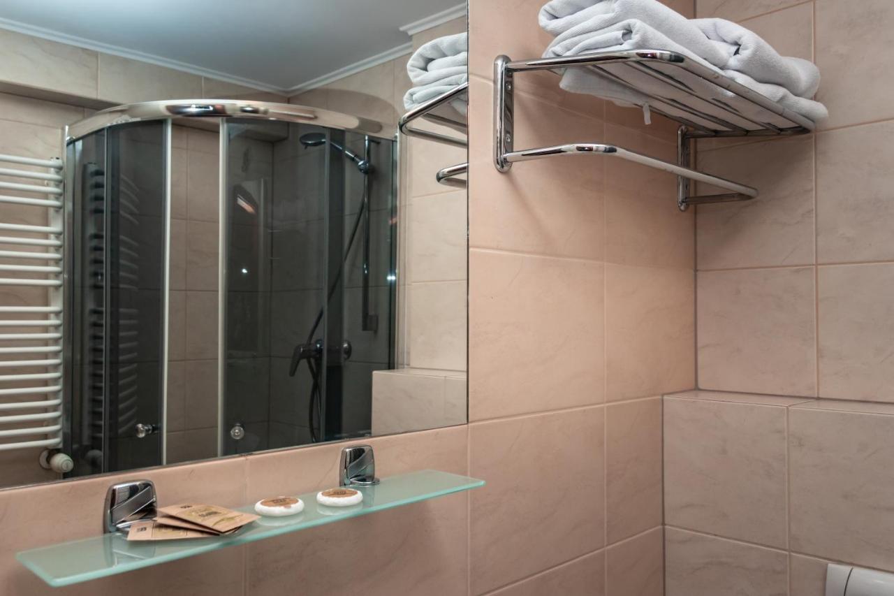 Prima Aparthotel Pulawy Bagian luar foto